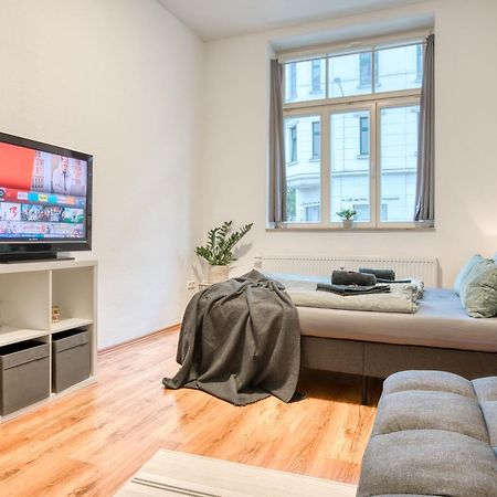 Apartamento Homy I Altbaucharme Netflix Und Wlan Leipzig Exterior foto